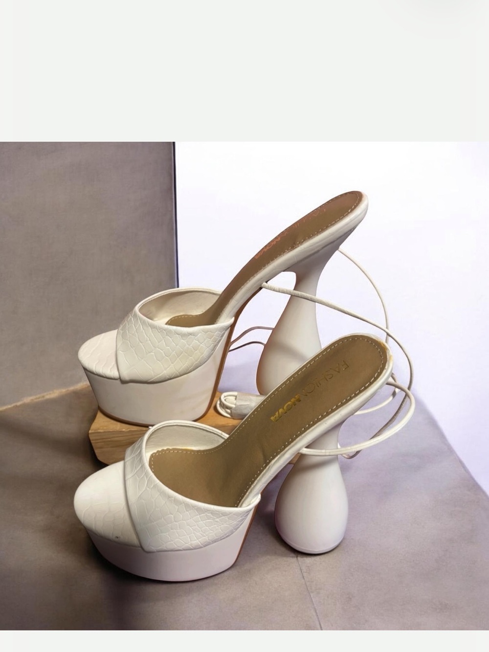 Fashion Nova White Platform High Heel Mules in Cream Women’s size 8